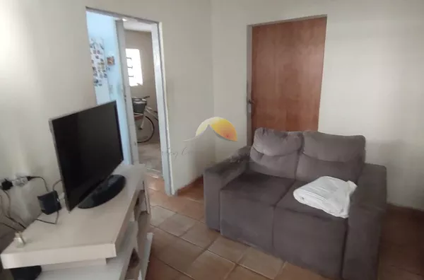 ALUGO ÓTIMA CASA NO BAIRRO VARGINHA