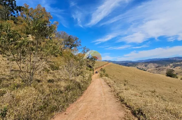 VENDO CHÁCARA COM 13 ALQUEIRES EM DELFIM MOREIRA!