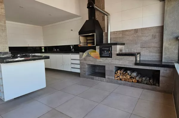 VENDO EXCELENTE APARTAMENTO NO CENTRO DE ITAJUBÁ!