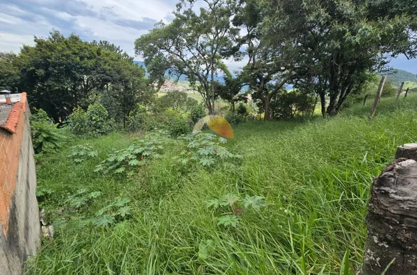 VENDO ÓTIMO TERRENO NO BAIRRO NAÇÕES!