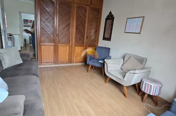 VENDO EXCELENTE CASA NO CENTRO DE ITAJUBÁ!