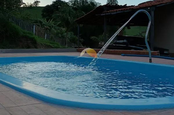 LINDA CHÁCARA PARA VENDA NO BAIRRO PEÕES, ITAJUBÁ-MG.