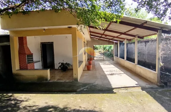 VENDO ÓTIMA CHÁCARA NO BAIRRO AÇUDE!