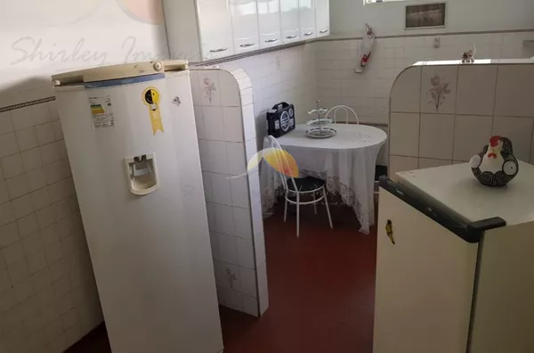 VENDE-SE CASA NO CENTRO DE ITAJUBÁ