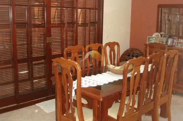 VENDE-SE BELA CASA NO BAIRRO MORRO CHIC