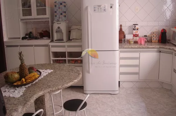 VENDE-SE BELA CASA NO BAIRRO MORRO CHIC