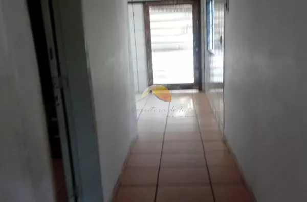 VENDE-SE CASA NO BAIRRO REBOURGEON 