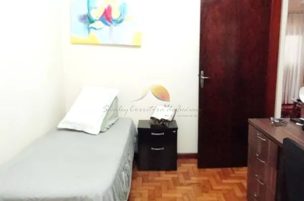 VENDE-SE ÓTIMA CASA NO BAIRRO SANTO ANTONIO