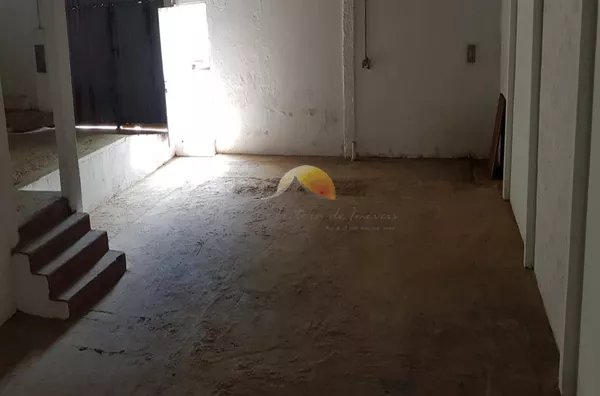 VENDE-SE GALPÃO NO BAIRRO SÃO SEBASTIÃO