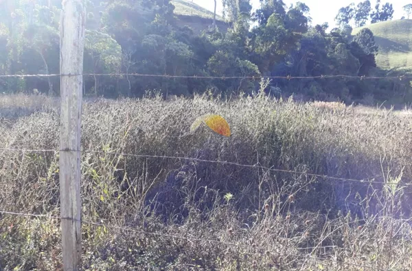 VENDE-SE CHÁCARA EM MARIA DA FÉ