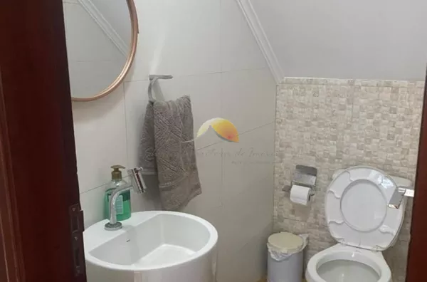 VENDE-SE CASA EM PIRANGUINHO