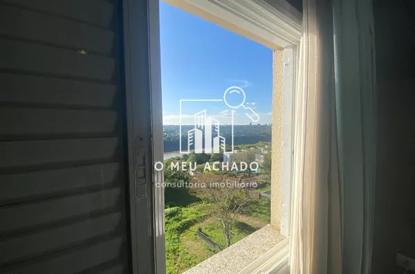 Apartamento para venda no Edifício Barcelona no centro de Foz do Iguaçu - PR