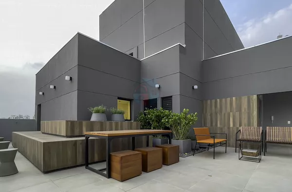Sky Lounge
