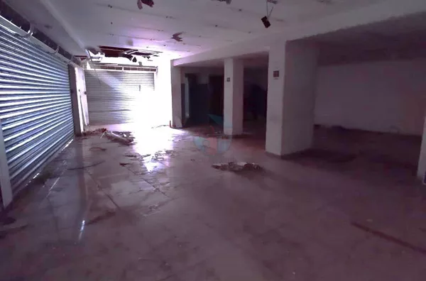 Alugo Prédio Comercial Av. Inajar de Souza