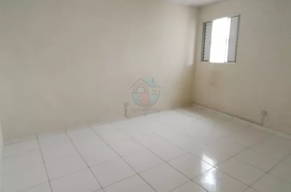 Alugo casa 2 dormitórios sem garagem Pirituba