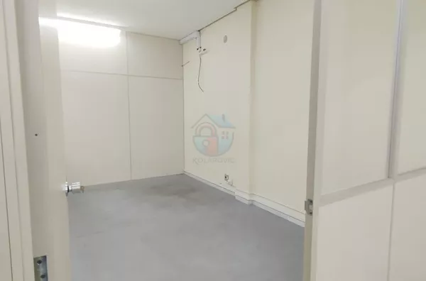 Alugo Salão comercial 240 m. Rua Tonelero