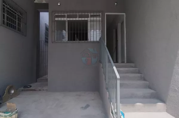 Alugo Salas comerciais Pirituba com Garagem