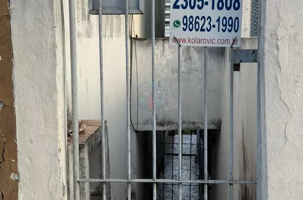 Alugo Casa 1 dormitório no Piqueri perto da estação Piqueri