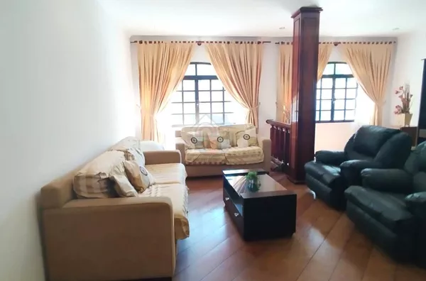 Sobrado Amplo à Venda em Santo Amaro – 4 dormitórios, 3 vagas garagem, Salão de Festas e Churrasqueira!