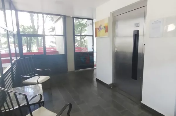 Vendo Apartamento 3 dormitórios 1 suíte 1 quadra Metro Vila Madalena