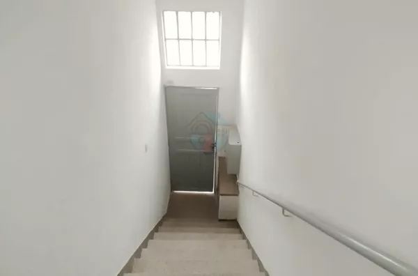 Alugo Casa 1 dormitório Av. Paula Ferreira