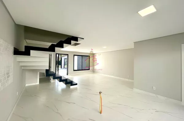 LINDO SOBRADO NO COUNTRY COM 3 SUÍTES!!!