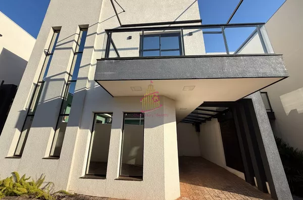 LINDO SOBRADO NO CANADÁ