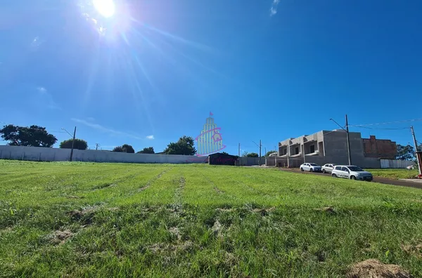 LOTE NO CONDOMÍNIO COLINA DO LAGO!!