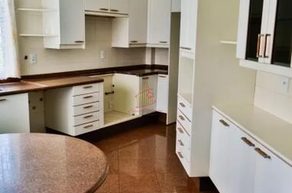 APARTAMENTO ALTO PADRÃO NO EDIFÍCIO OURO VERDE!!