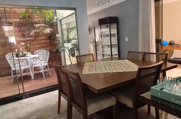 SÃO CARLOS: CASA TÉRREA EM CONDOMÍNIO FECHADO EM CASCAVEL PR 