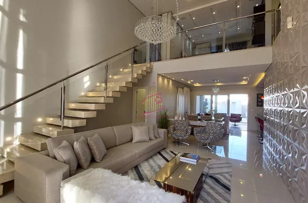 Magnífico sobrado de alto padrão localizado no Maria Luiza