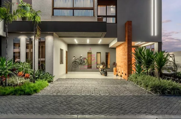 SOBRADO EM CONDOMÍNIO FECHADO EM CASCAVEL PR