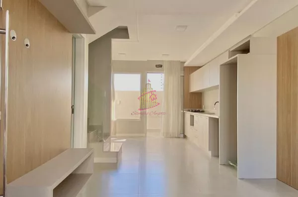 SOBRADO NO BAIRRO CANADÁ EM CASCAVEL PR 