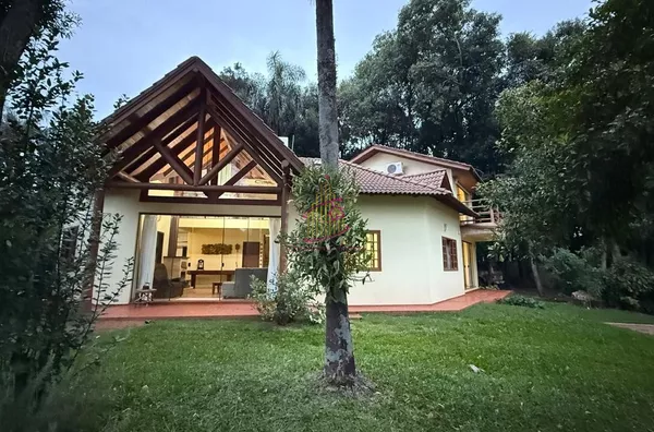 PORTAL DO VALE : SOBRADO EM CONDOMÍNIO /CASA DE CAMPO 