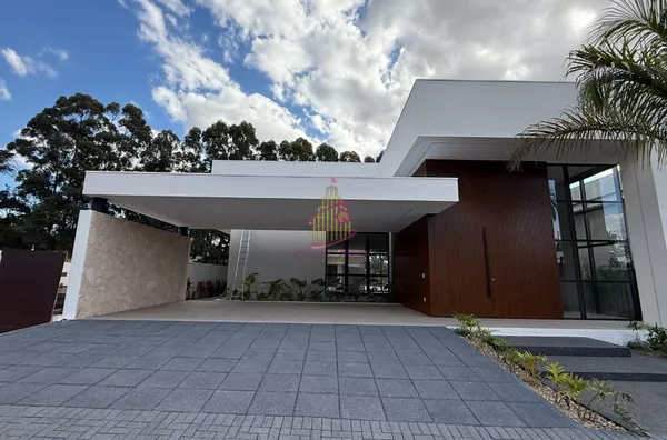 Casa térrea dos sonhos, em condomínio no Tropical!