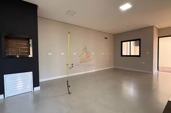 LINDO SOBRADO NO CANADÁ