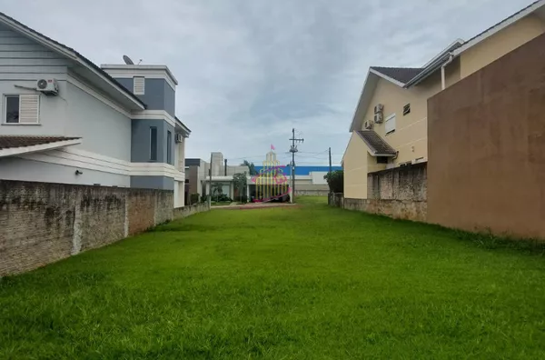 TERRENO NO CONDOMÍNIO MORADAS DO LAGO 