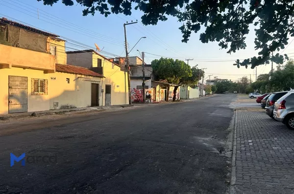 Casa para Venda na Cidade 2000, Três Quartos uma suíte com Garagem 140 m² Tipo C