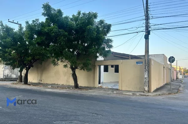 Casa para Venda na Cidade 2000, Três Quartos uma suíte com Garagem 140 m² Tipo C