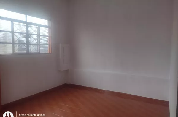 CASA 1 DORMITÓRIO SEM GARAGEM