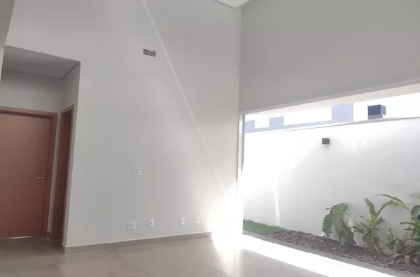 RESIDENCIAL FLORATTA CASA TERREA