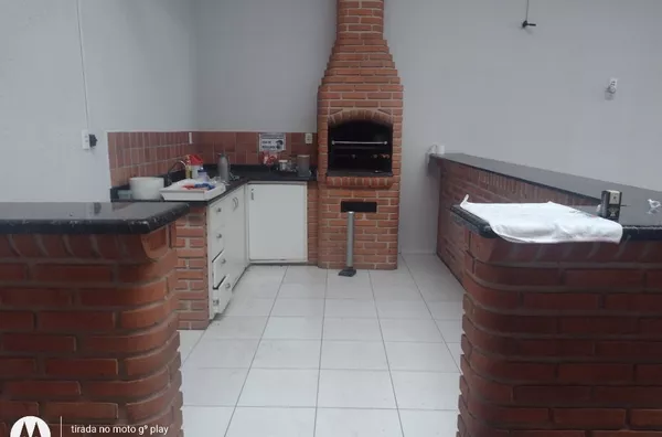 BARRACÃO COM PLATAFORMA 900M2