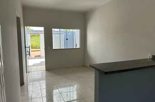 Casa para aluguel 02 quartos, sala/cozinha, area de serviço  e garagem, Bairro Parakanã canaã dos carajás