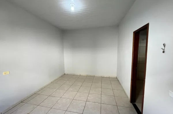 KITNET PARA ALUGUEl. Dispões de 1 (um) quarto e uma banheiro, localizada no bairro Monte Castelo em Canaã dos Carajás