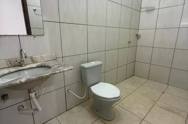 KITNET PARA ALUGUEl. Dispões de 1 (um) quarto e uma banheiro, localizada no bairro Monte Castelo em Canaã dos Carajás