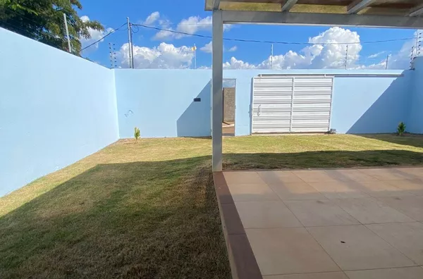 Casa para Aluguel – Canaã dos Carajás, Excelente oportunidade no bairro Nova Canaã II!  3 quartos, sendo 1 suíte  Sala confortável e bem iluminada  Cozinha funcional  1 banheiro social  Área de serviço.