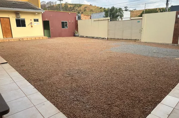 Hottel, possui 16 apartamentos,  todos com ar-condicionado, tv, frigobar, armário e cama, Vale Dos Carajás, Canaã Dos Carajás