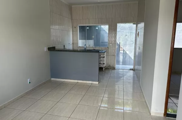 Casa para aluguel 02 quartos, sala/cozinha, area de serviço  e garagem, Bairro Parakanã canaã dos carajás