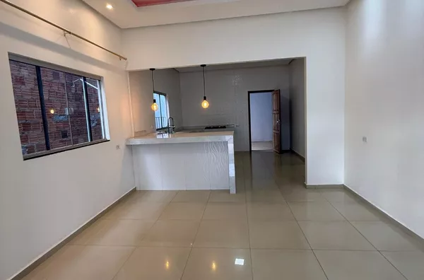 Casa para aluguel, possui 3(três) quartos, sala, cozinha, banheiro social, área de serviço, garagem e portão eletrônico, Cidade Nova I, Canaã Dos Carajás