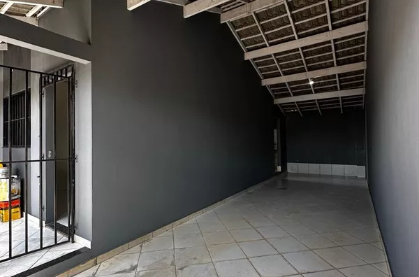 Casa para aluguel 3 (tres) quartos sendo 1 (uma) suite, sala, cozinha, banheiro social e área de serviço, Jardim das Palmeiras - Canaã dos Carajás